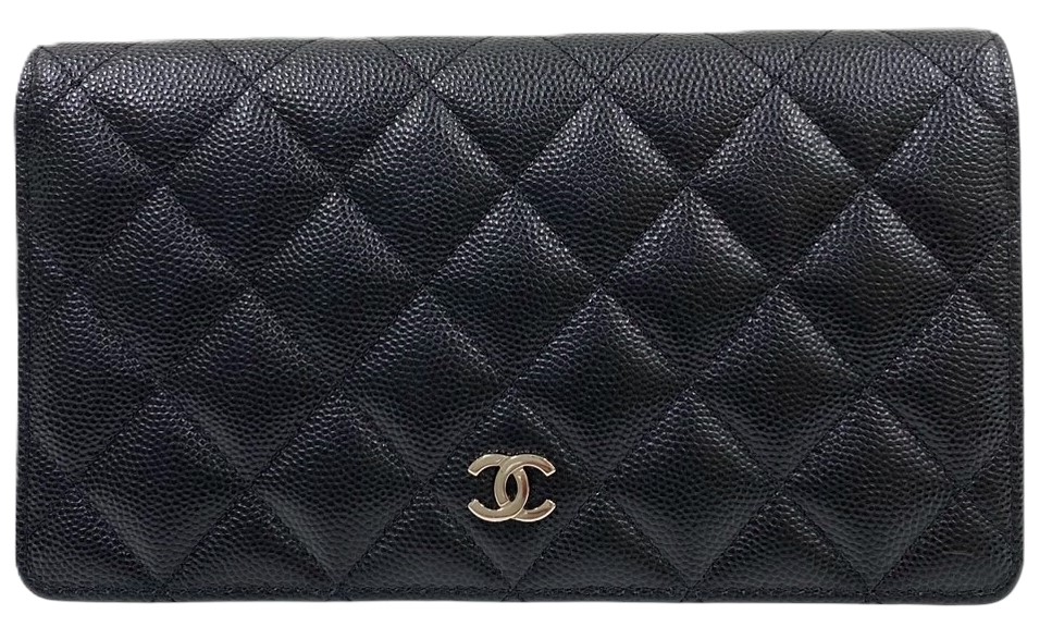 CHANEL マトラッセキャビアスキン